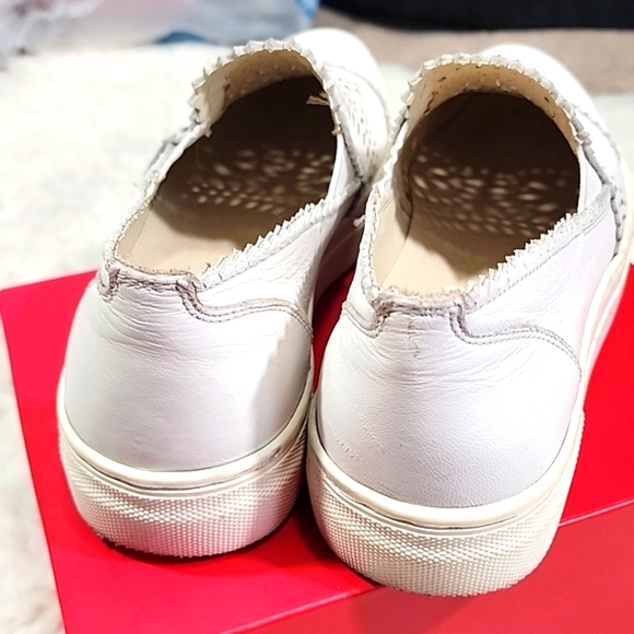 Seychelles White Slip On Shoes. 6.5 - Picture 3 of 7